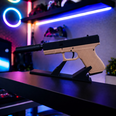 Hareket Mekanizmalı Susturuculu Glock 18 – 28 cm | Oyuncu Odası Aksesuarı
