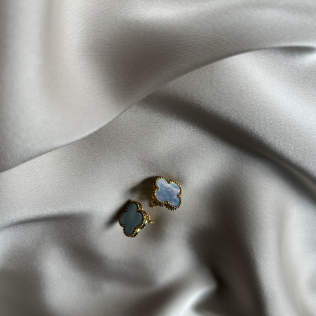 Yonca gold küpe 