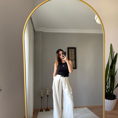 Kemerli krem renk pantolon 