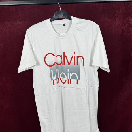 Calvin Klein T-shirt 