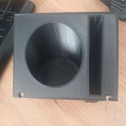 PSA kablo çentikli, telefon cepli eğimli bardaklık