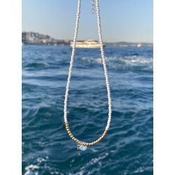 Beyaz Boncuklu Balık Kolye
