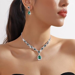 Yeşil Kristal Taşlı Kolye Ve Küpe Seti Düğün Seti Nişan Abiye Seti Gelin Takısı