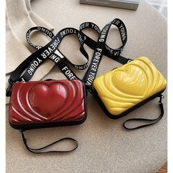 Kalp Desenli Pvc Omuz Çantası