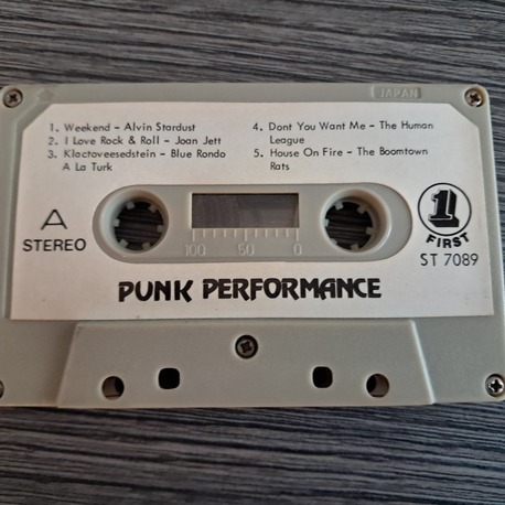 Punk Performance (Karışık-KASET)
