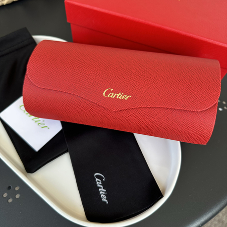 Cartier Orjinal Kılıf ve Aksesuarları