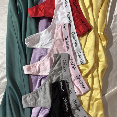 Calvin Klein 5’li Karışık Renk Pamuklu Thong Seti