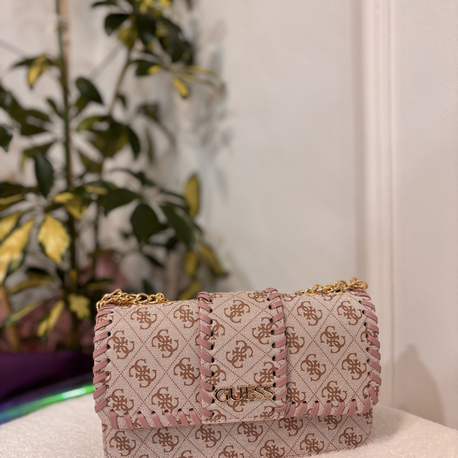 Guess pembe çanta 