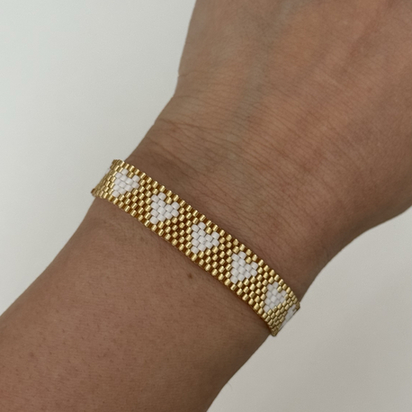 Gold Beyaz Kalpli Miyuki Bileklik 