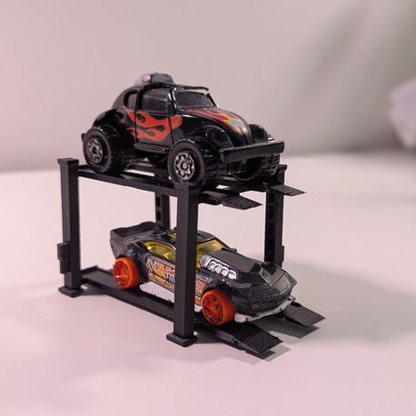 1:64 Diorama – Çift Katlı Araç Lifti (Rampalı)