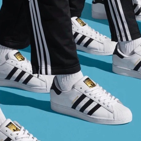 Adidas Superstar “ Classic “