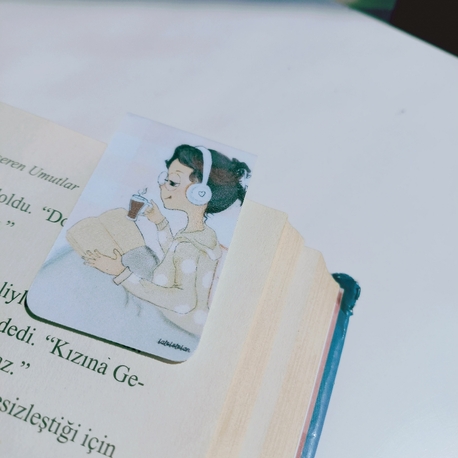 Çay ve kitap temalı mıknatıslı kitap ayracı 