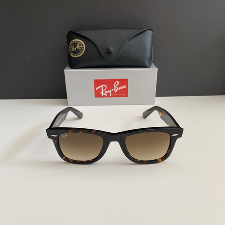 RayBan BROWN WAYFARER 2140 902/51