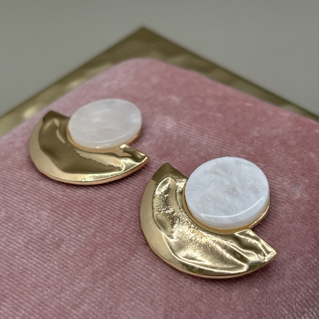 Kadın Sedef Görünümlü Gold Modern Küpe