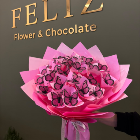 Feliz Flower Studio Pembe Premium Kelebek Buketi – Özel Tasarım Hediye