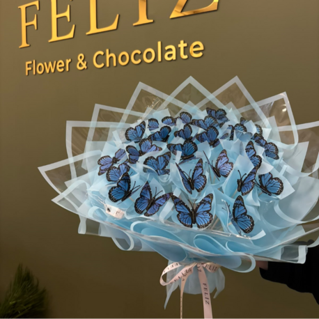 Feliz Flower Studio Mavi Led Işıklı Premium Mavi Kelebek Buketi