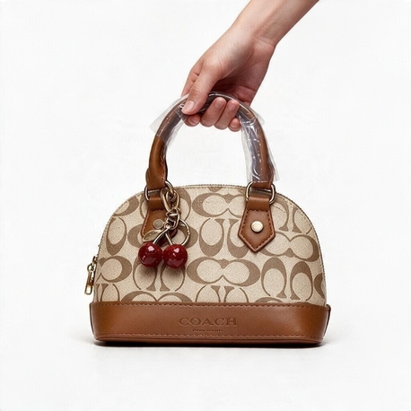 Coach Brown Mini Cherry Charmlı Çanta