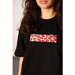 Luxury streetwear T-shirt / Öpücüklü Mektup(siyah)