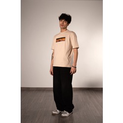 Luxury streetwear T-shirt / Şehrin Gizemli Bekçisi(krem)