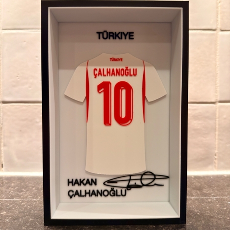 Hakan Çalhanoğlu Türkiye Milli Takım Özel Tasarım 3 Boyutlu (3D) Premium Çerçeve Forma