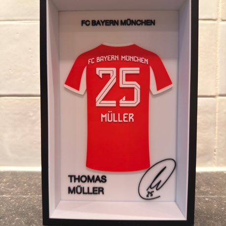Thomas Müller FC Bayern München Özel Tasarım 3 Boyutlu (3D) Premium Çerçeve Forma