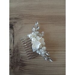 porseln çiçekli yan toka