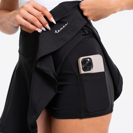 TENNIS V SHAPE BLACK ŞORTLU ETEK
