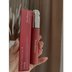 Rare Beauty Lip Oil -Serenity