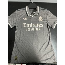 Real Madrid Gri Maç Forması