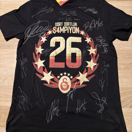 Galatasaray İmzalı Şampiyonluk Tshirti 