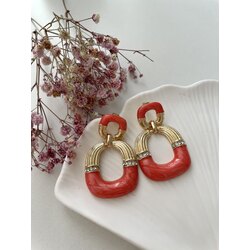 Kırmızı Sallantılı Küpe