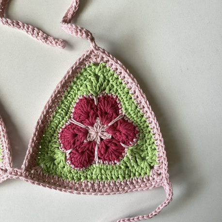 çiçek bikini üstü