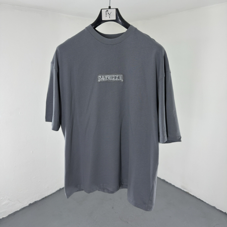 OverSize Sırt Baskılı ve Patch'li Tshirt