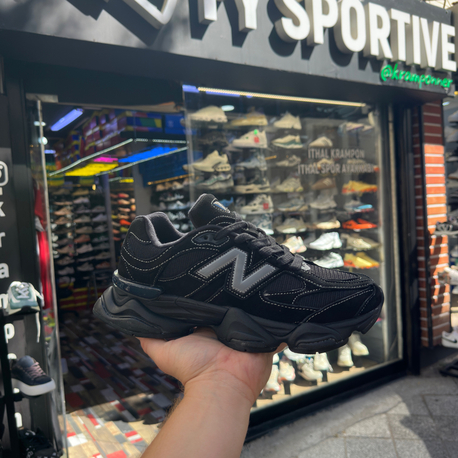 New Balance 9060 Black