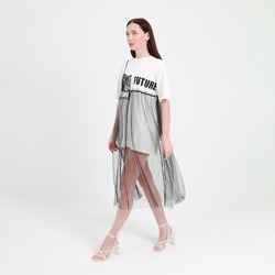Tül Detaylı Dantelli Uzun T-Shirt