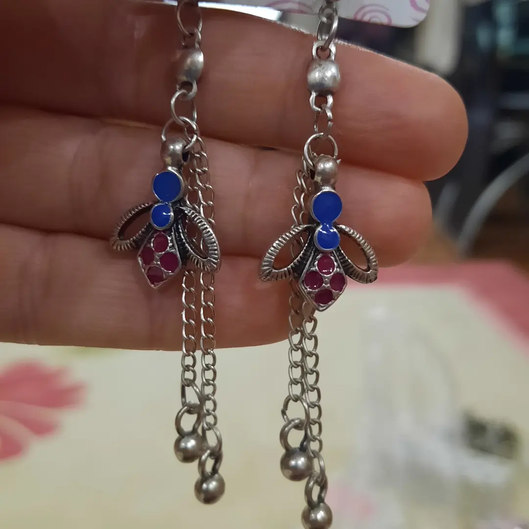 sallantılı  otantik küpeler 