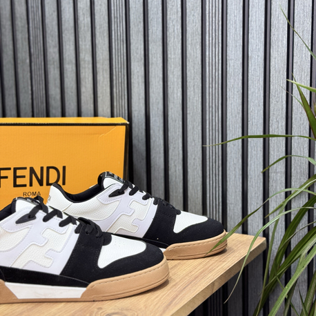 FENDİ BEJ SİYAH BEYAZ 