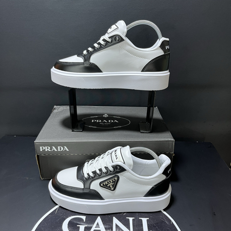 PRADA SİYAH&BEYAZ