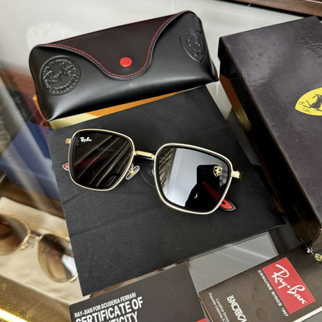 Ray-Ban Ferrari gold çerçeve 