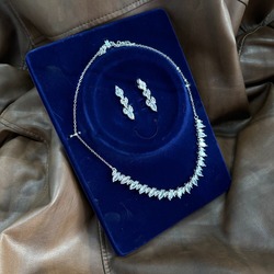Zircon Taşlı Üst Kalite Set