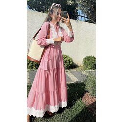 pembe elbise