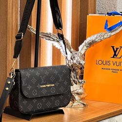 LOUİS VUTTON