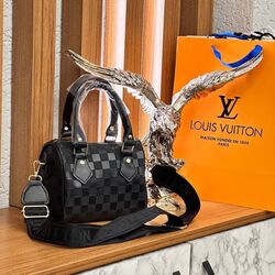LOUİS VUTTON