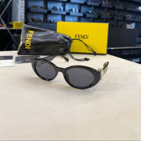 Fendi Güneş Gözlüğü