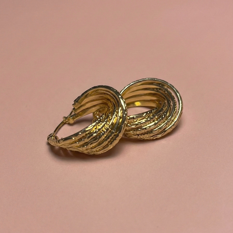 Vintage Burgu Model Gold Çelik Küpe