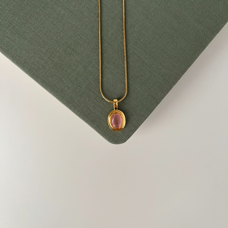Pembe Taşı Oval Kolye
