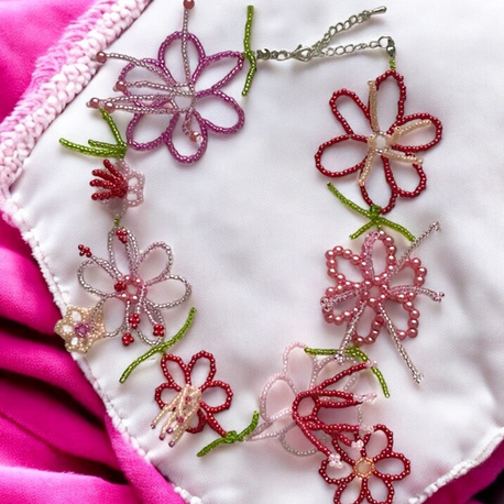 Renkli Çiçek Kolye