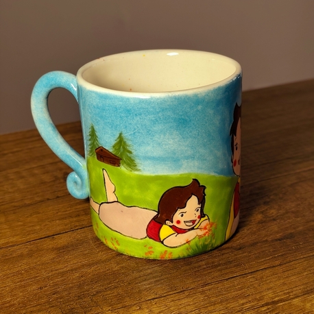 Heidi El Yapımı Seramik Kupa – 300 ml | Tamamı El Boyaması Koleksiyon Kupası