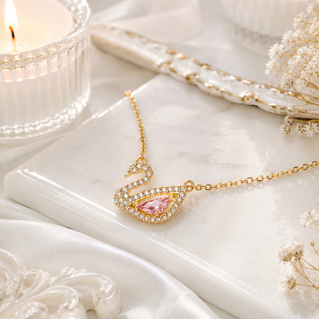 GOLD RENK PEMBE TAŞLI KUĞU KOLYE ÇELİK 