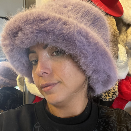 Mor peluş şapka 